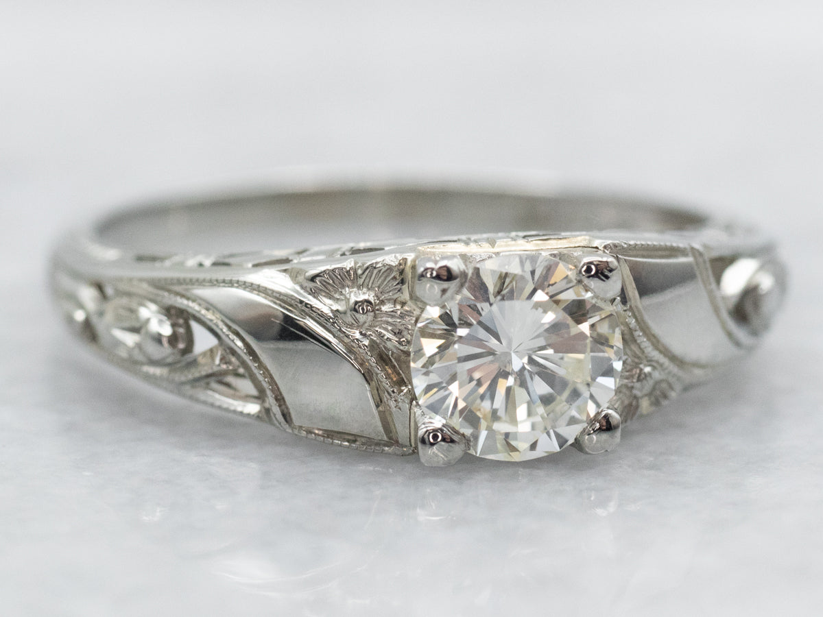 Anillo de compromiso con solitario de diamantes estilo Art Déco tardío