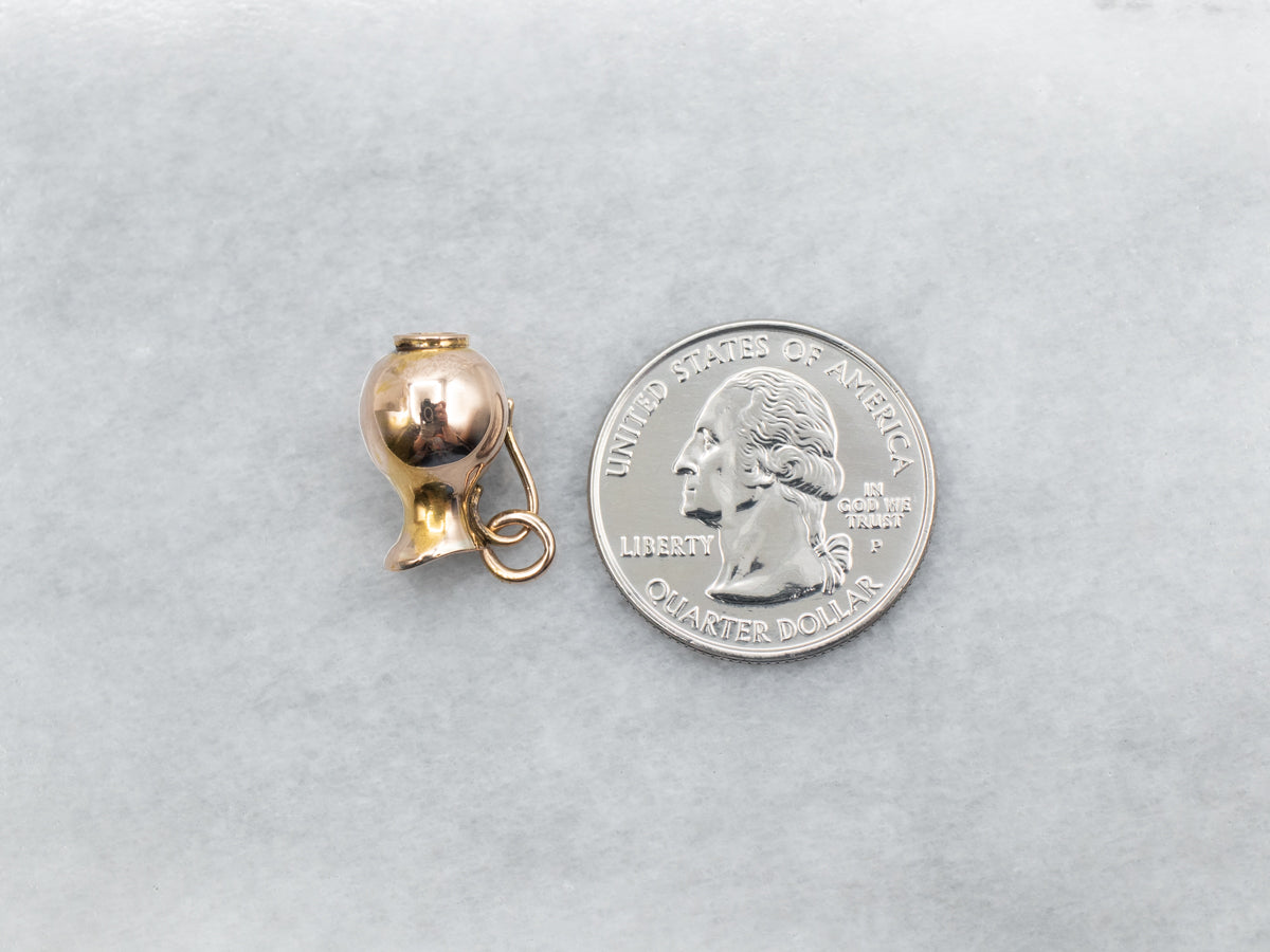 Charm de jarra de oro