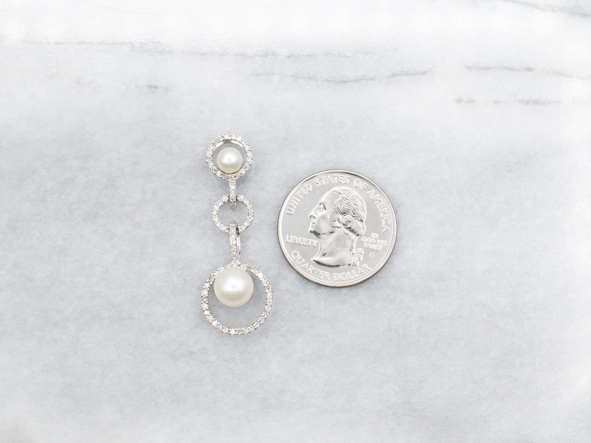 Colgante de diamantes y perlas de agua salada en oro blanco