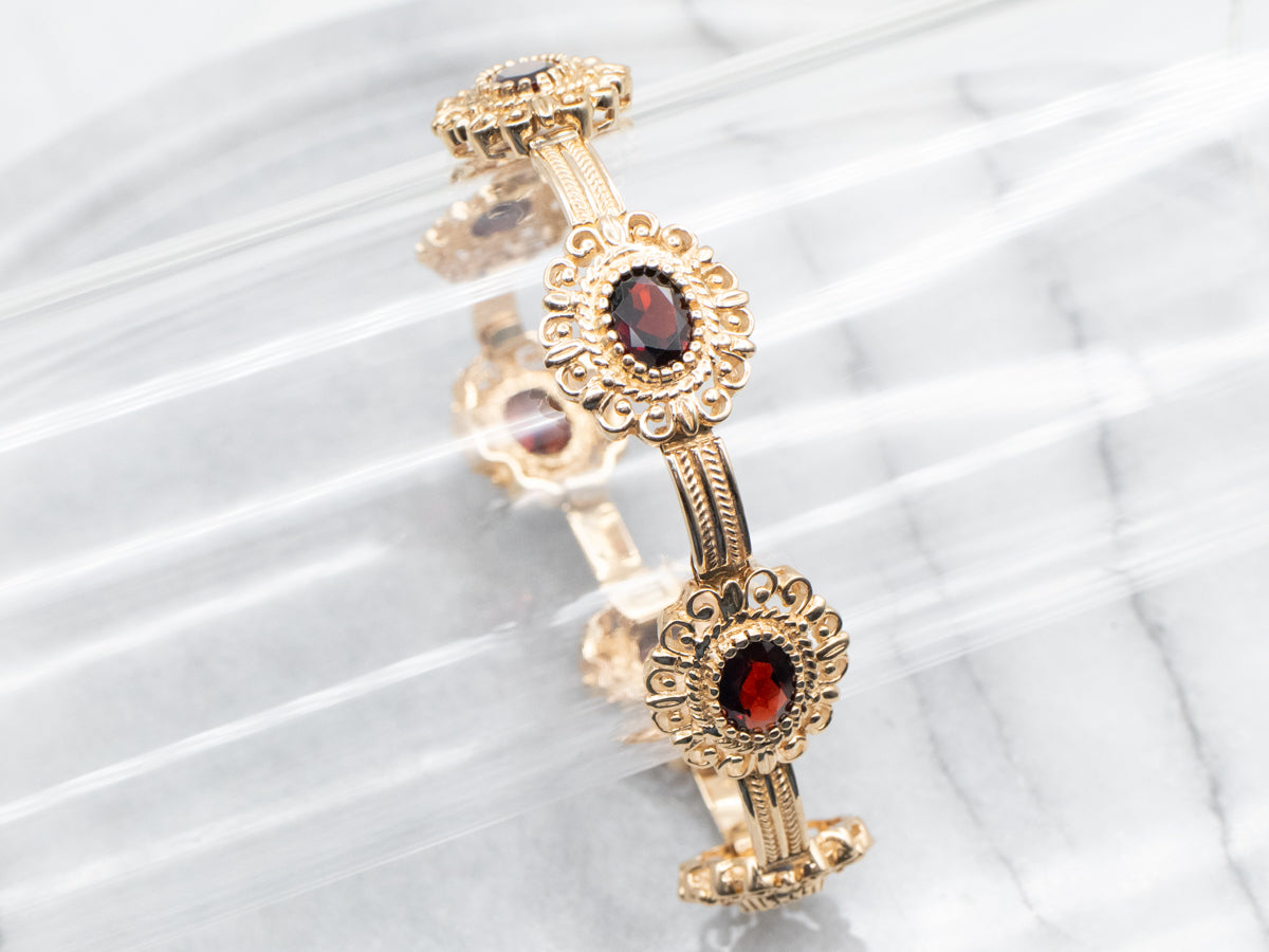 Pulsera de granate con marco de desplazamiento