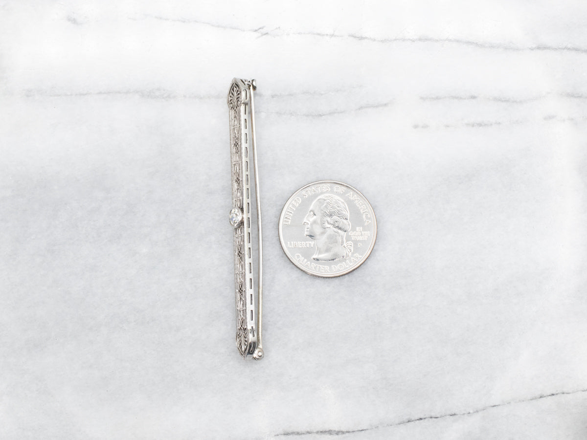 Broche de filigrana de diamantes de talla europea Art Déco de oro blanco