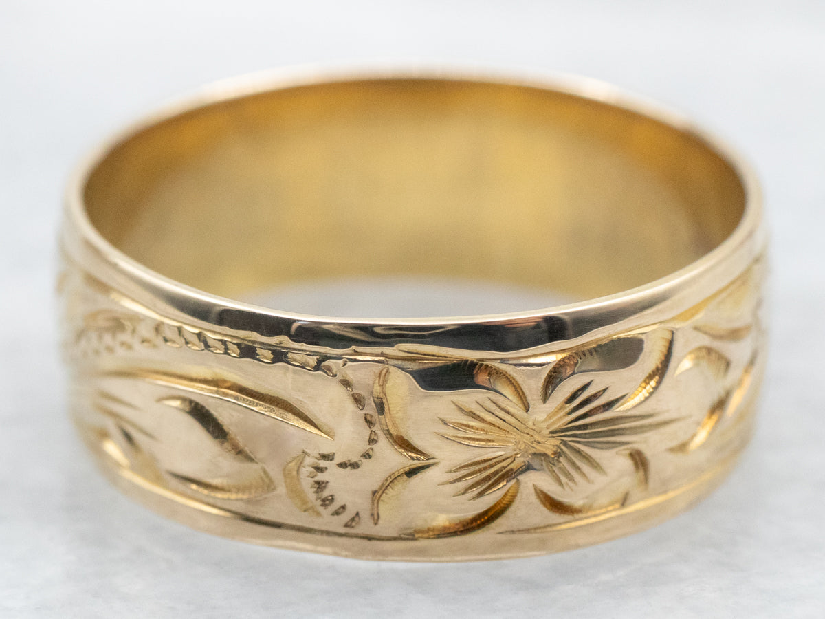 Vintage Gold Flower Pattern Wedding Band