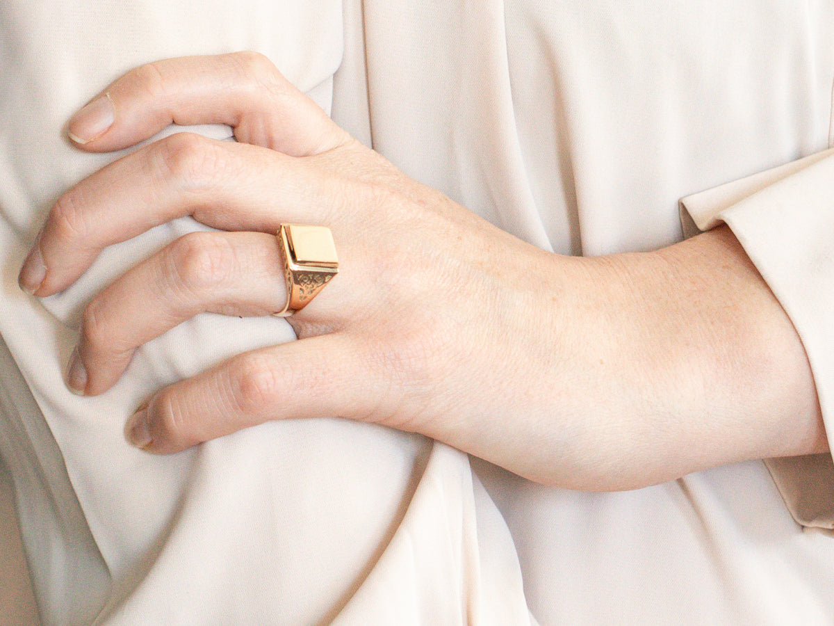 Decorative Gold Signet Ring