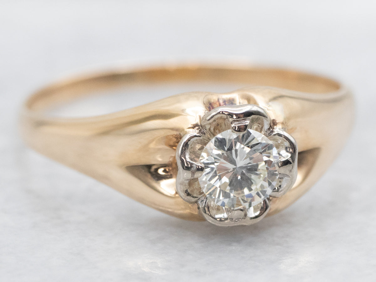 Anillo de compromiso con solitario de diamantes en engaste Belcher