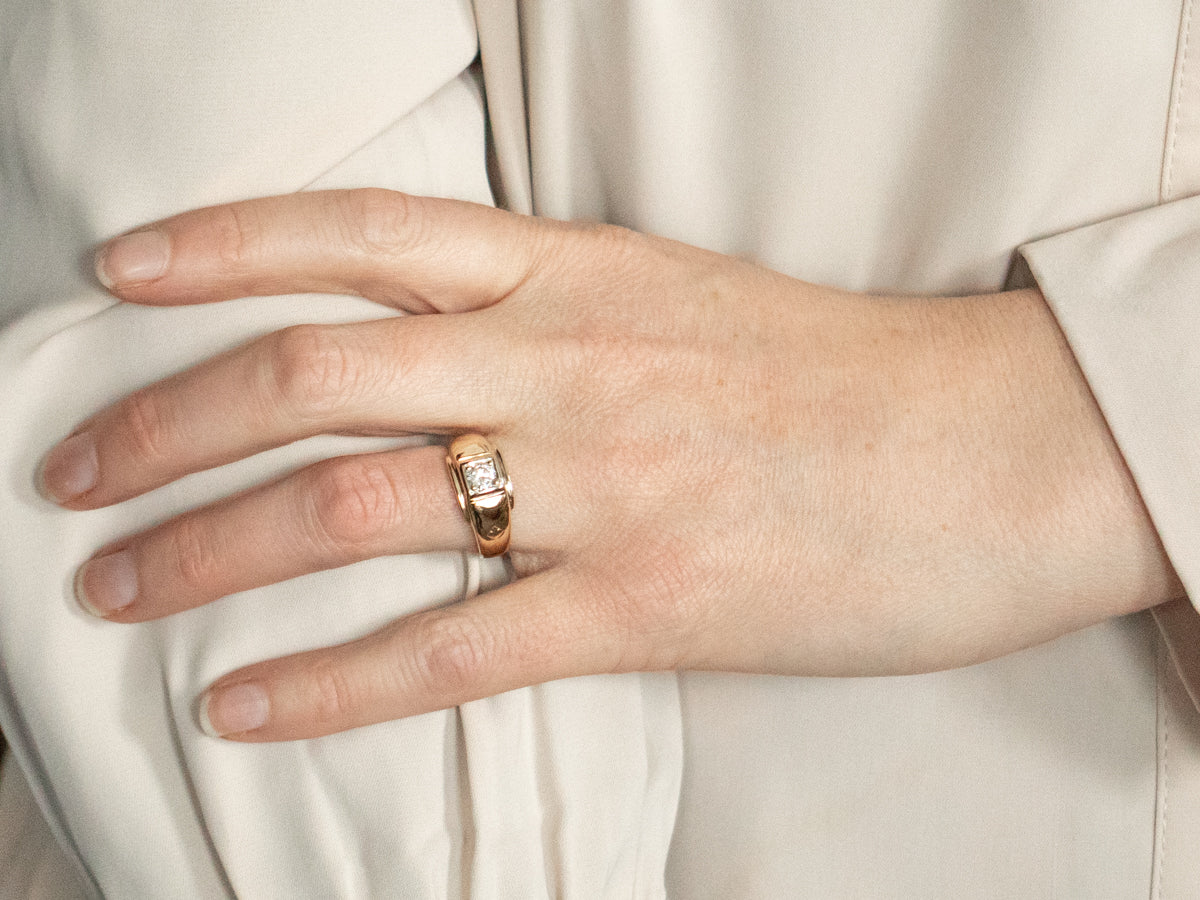 Anillo de compromiso de diamantes de dos tonos