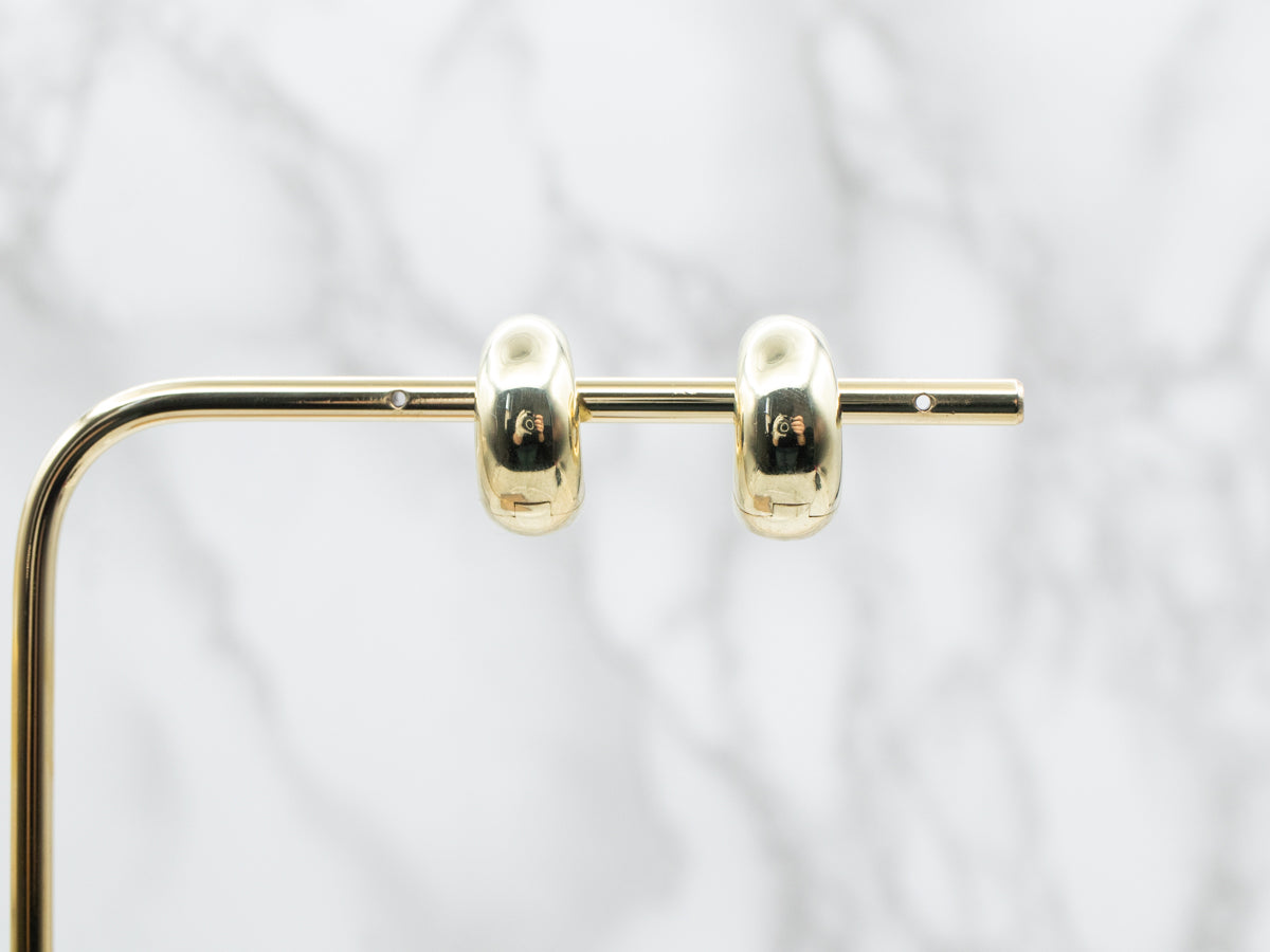 Pendientes de aro Huggie anchos de oro amarillo