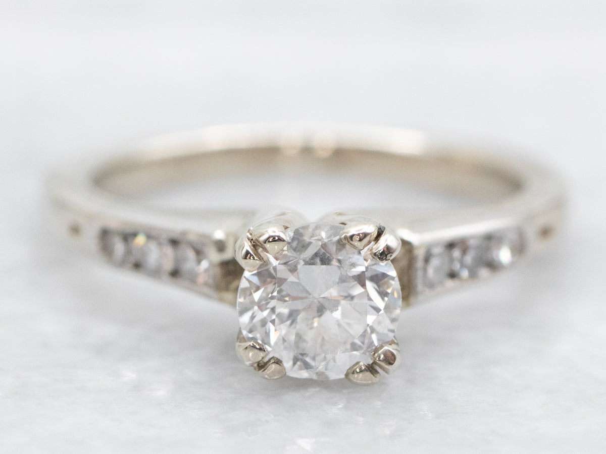 Anillo de compromiso de diamantes