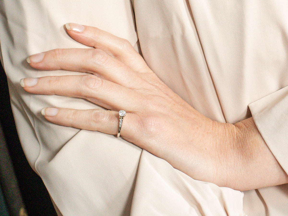 Anillo de compromiso de diamantes