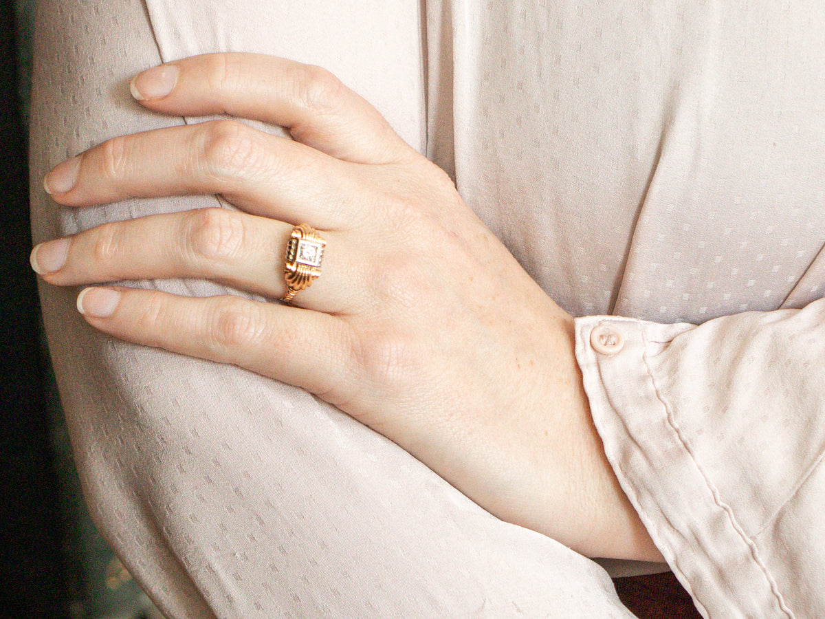 Illusion Head Retro Diamond Solitaire Engagement Ring