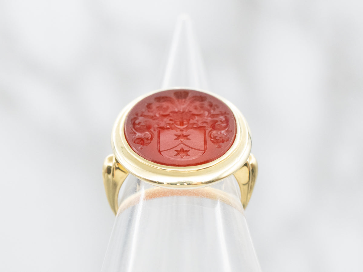 Vintage Green Gold Family Crest Carnelian Intaglio Ring