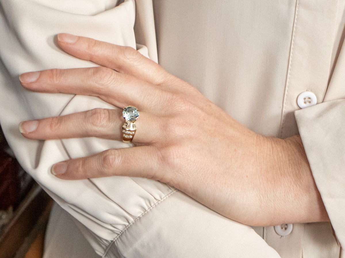 Round Cut Aquamarine and Diamond Ring
