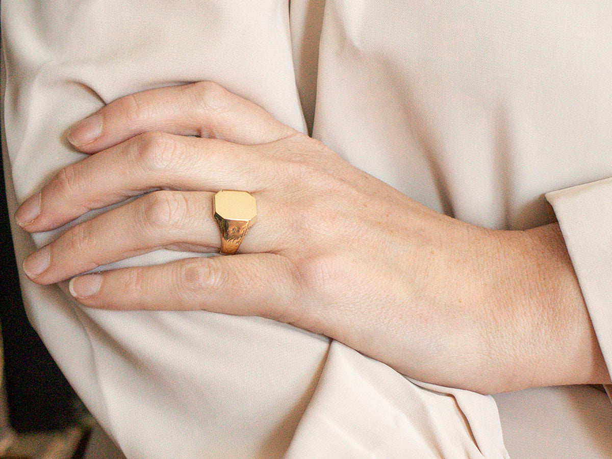 Antique Gold Floral Signet Ring