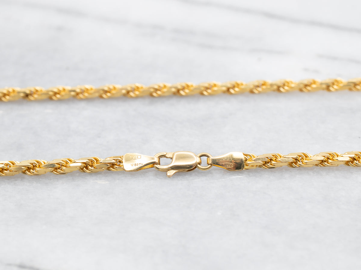 Cadena torcida de cuerda gruesa de oro