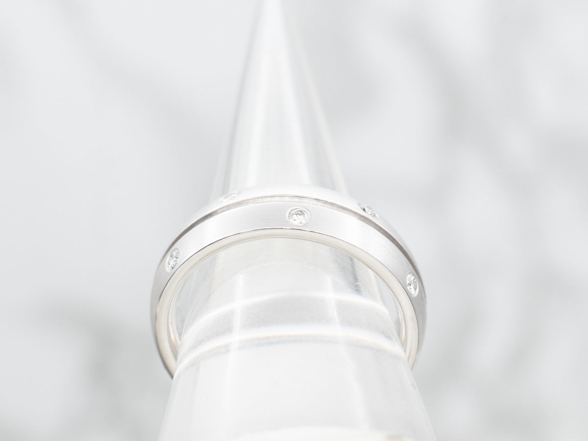 Diamond Matte-Finished White Gold Etoile Band