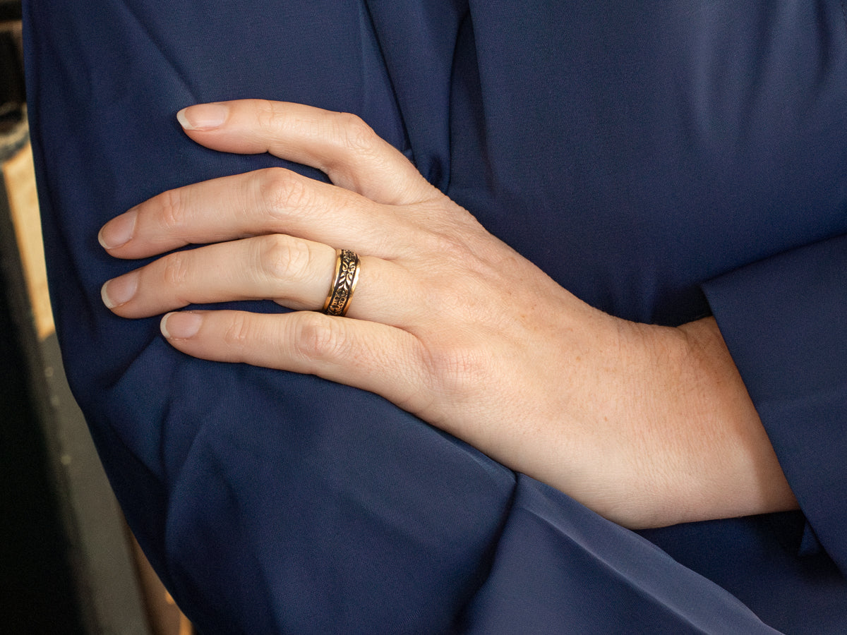 Blacken Enamel and Gold Flower Pattern Band