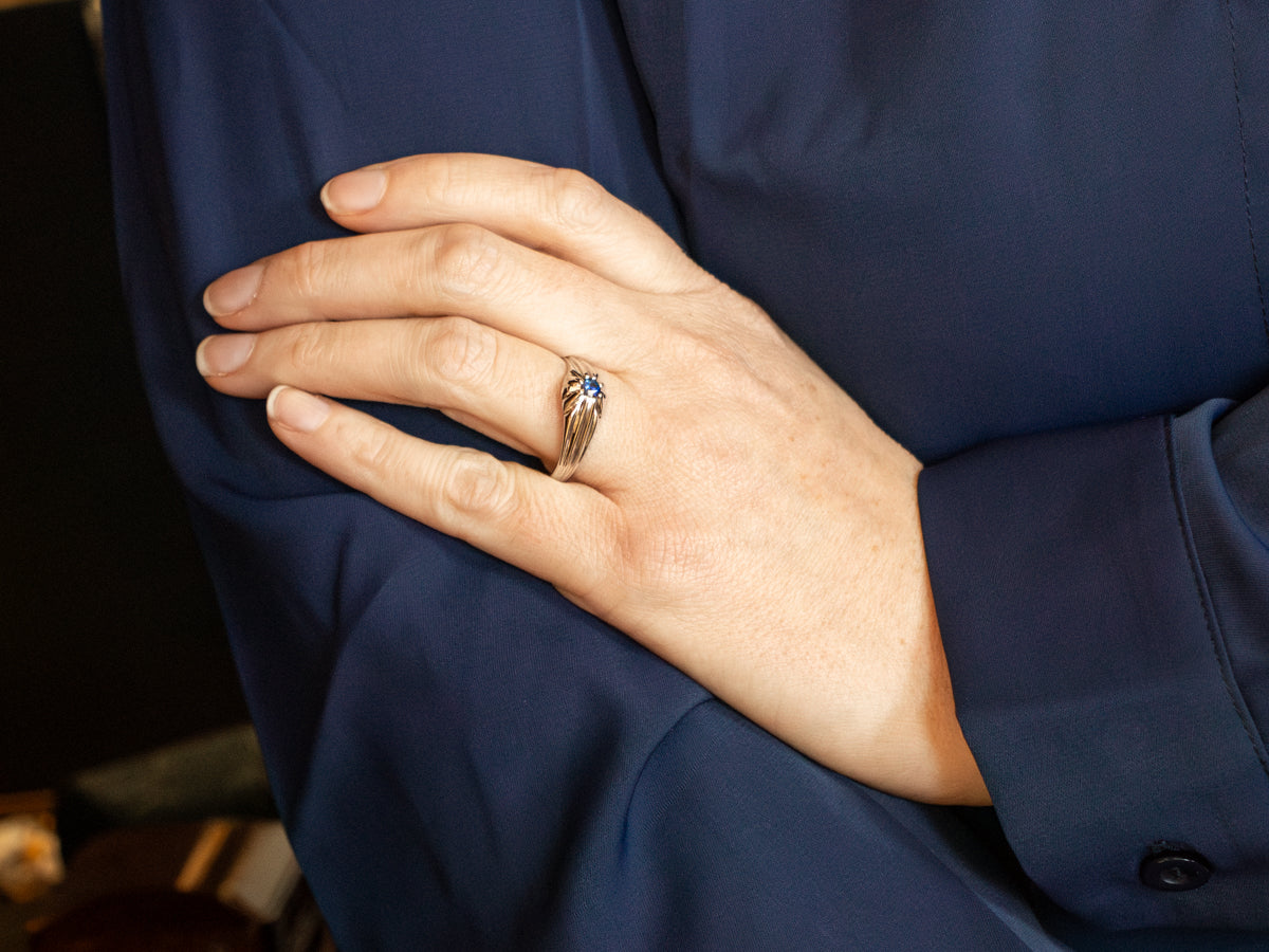 Men's Patterned Shank Sapphire Solitaire Ring