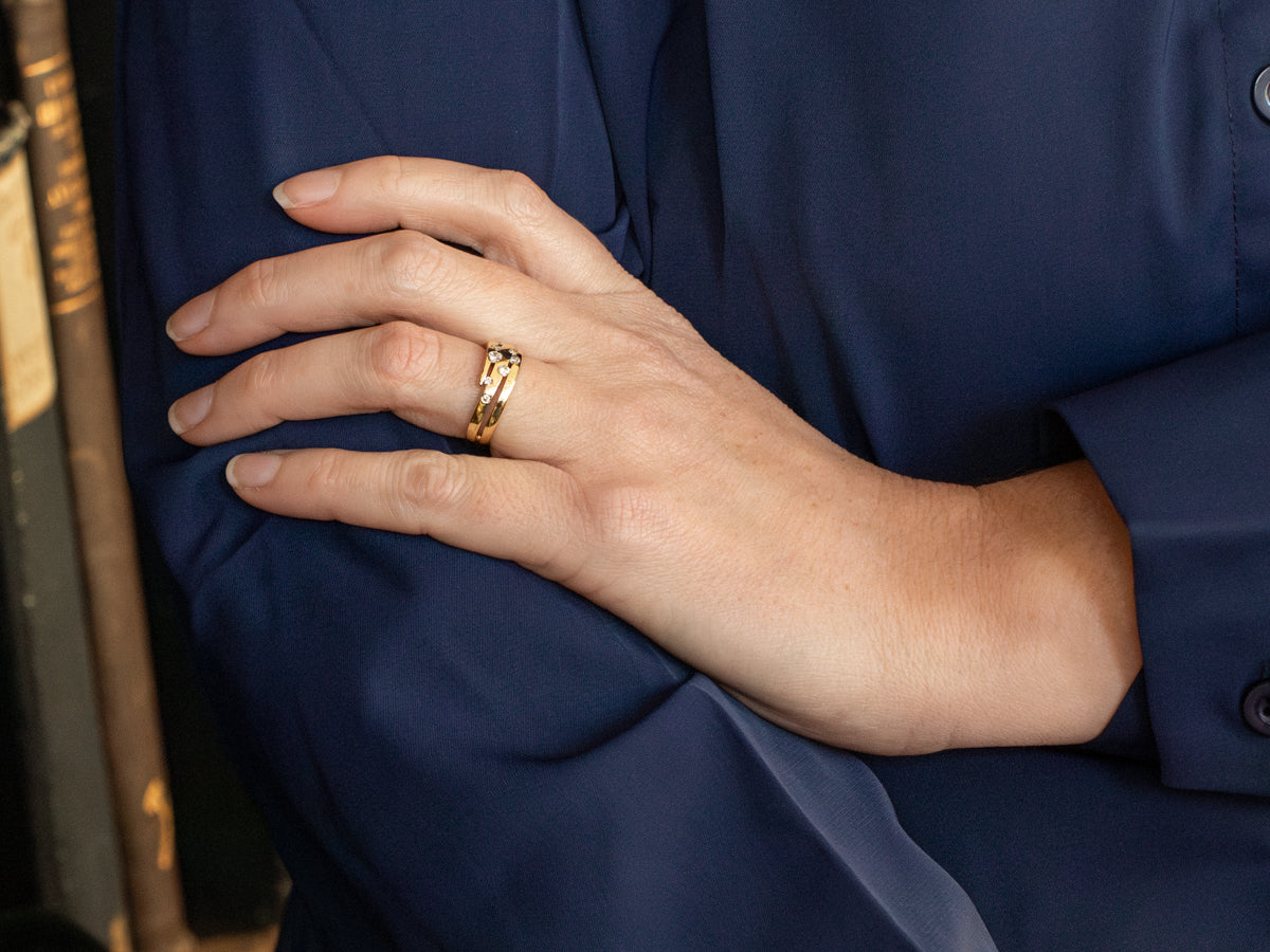 Flush Set Scattered Diamond Wrap Band