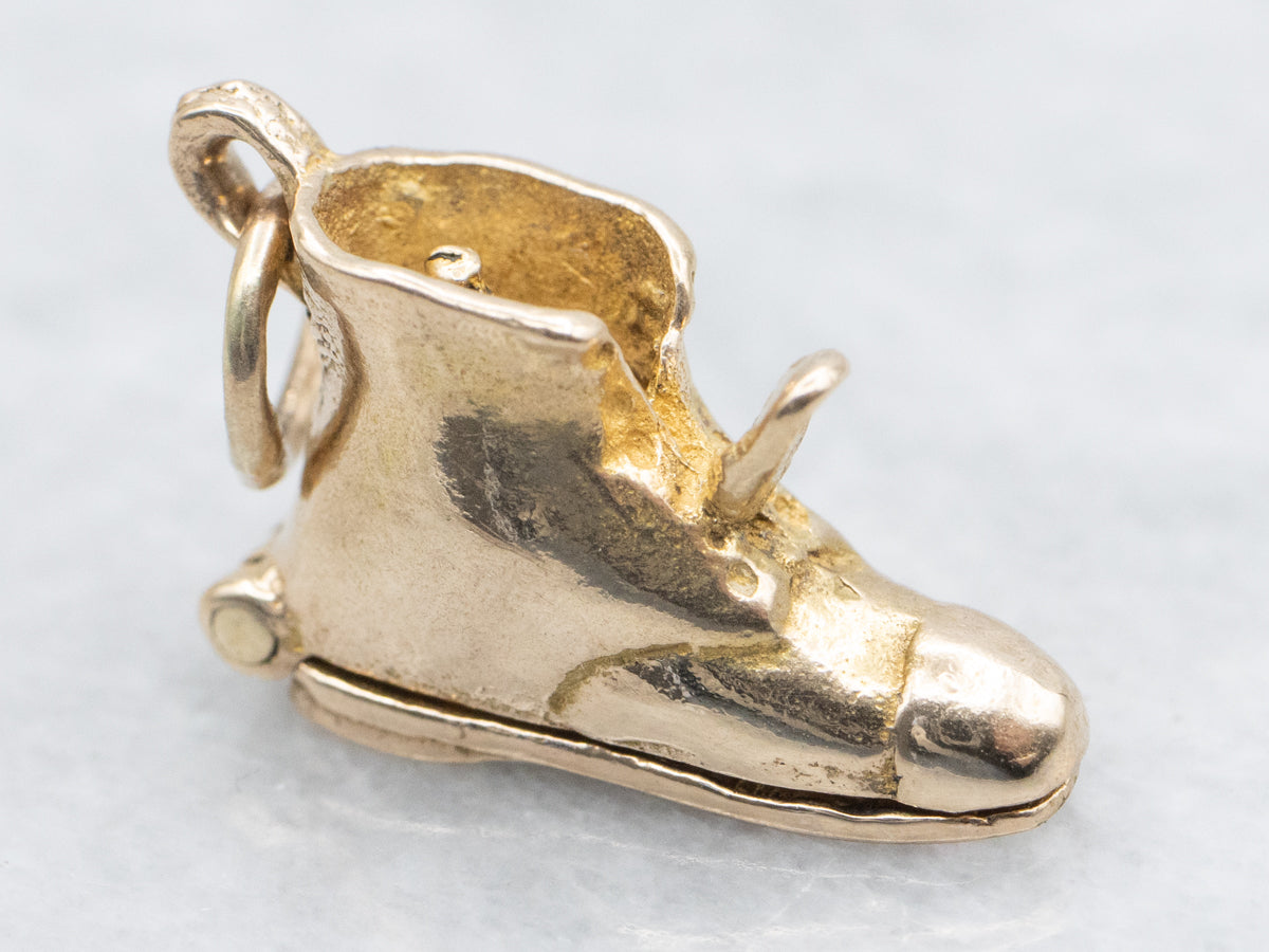 Vintage Gold and Enamel Bride and Groom Charm