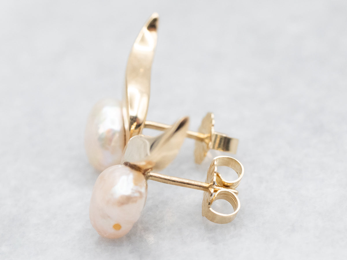 Freshwater Pearl and Gold Stud Earrings