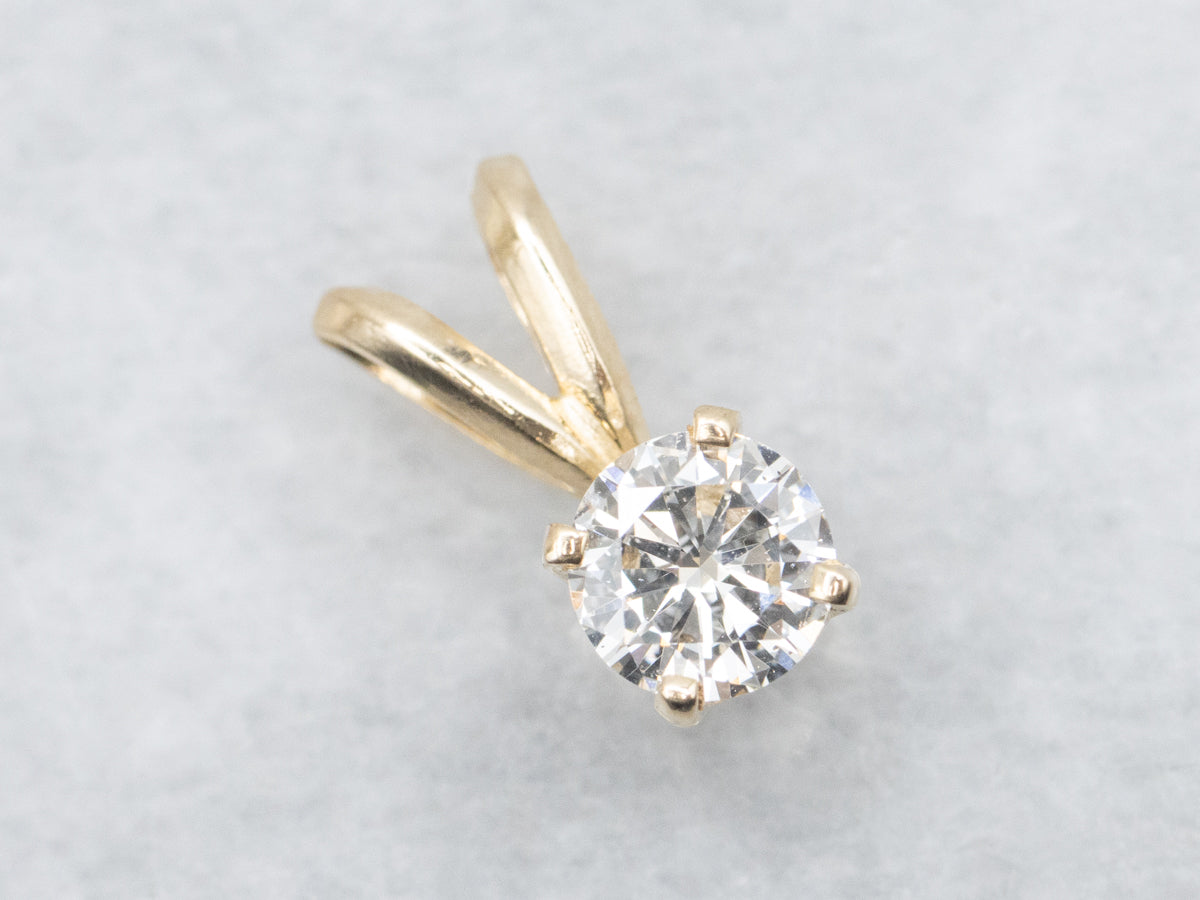 Round Brilliant Diamond Solitaire Pendant
