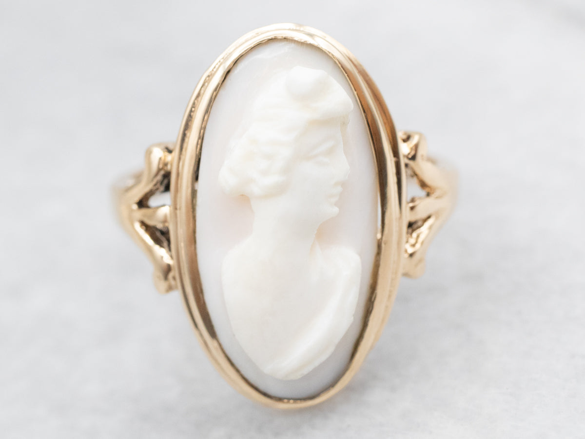 Vintage Soft Pink Cameo Ring