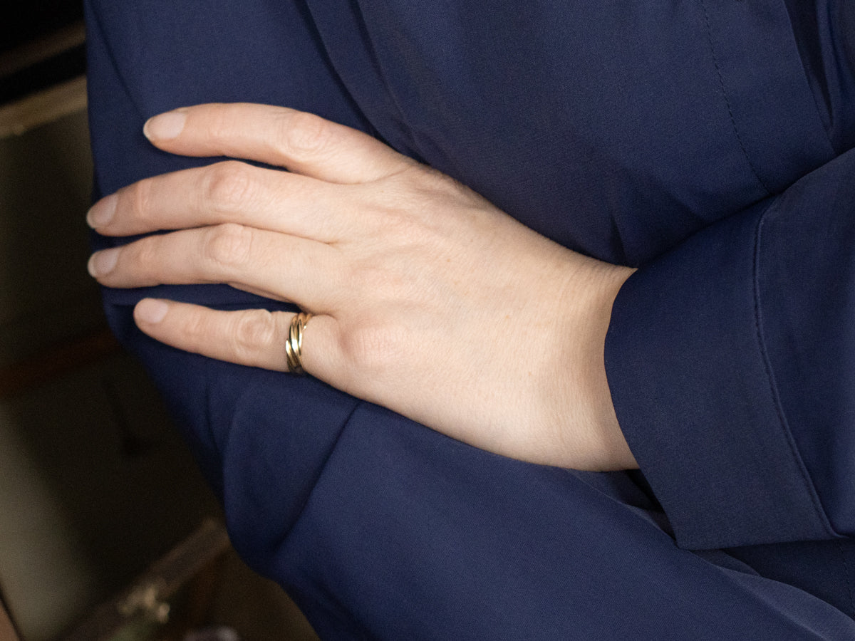 Twisting Polished Gold Band