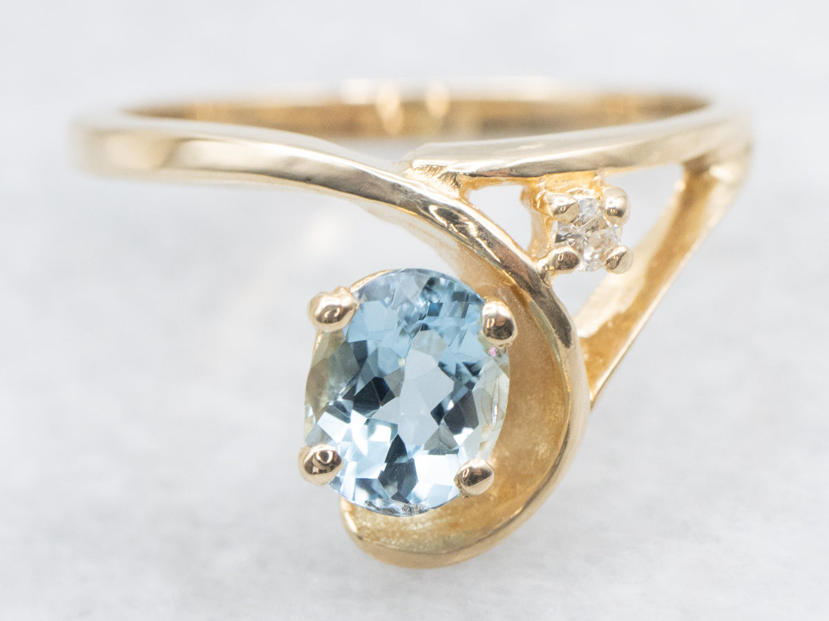 Modernist Gold Aquamarine and Diamond Ring