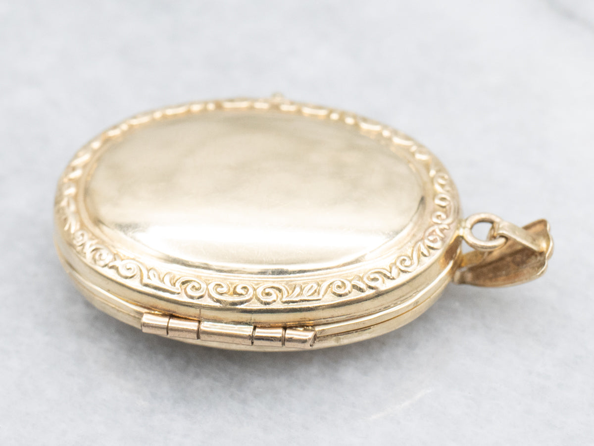 Vintage Gold Oval Floral Engraved Locket