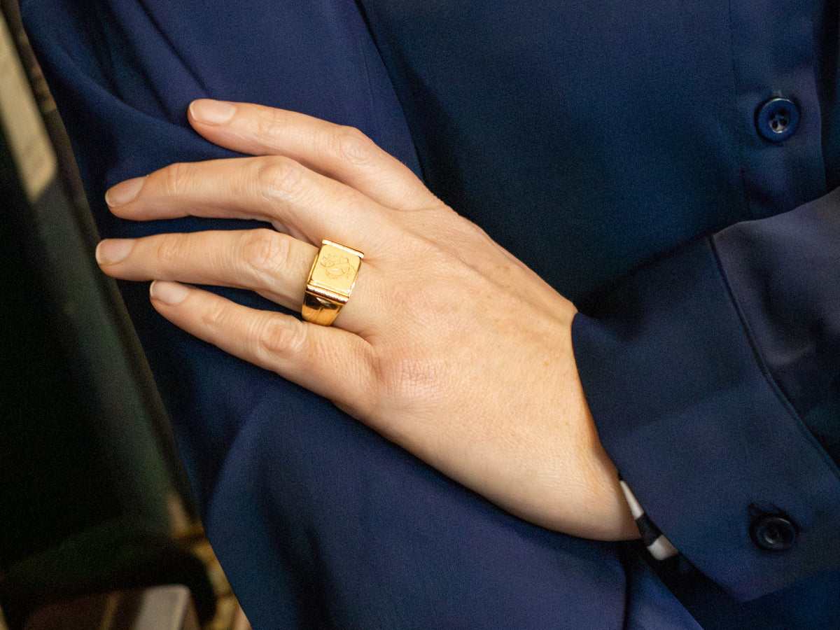 Bold Vintage Gold "SC" Monogrammed Signet Ring