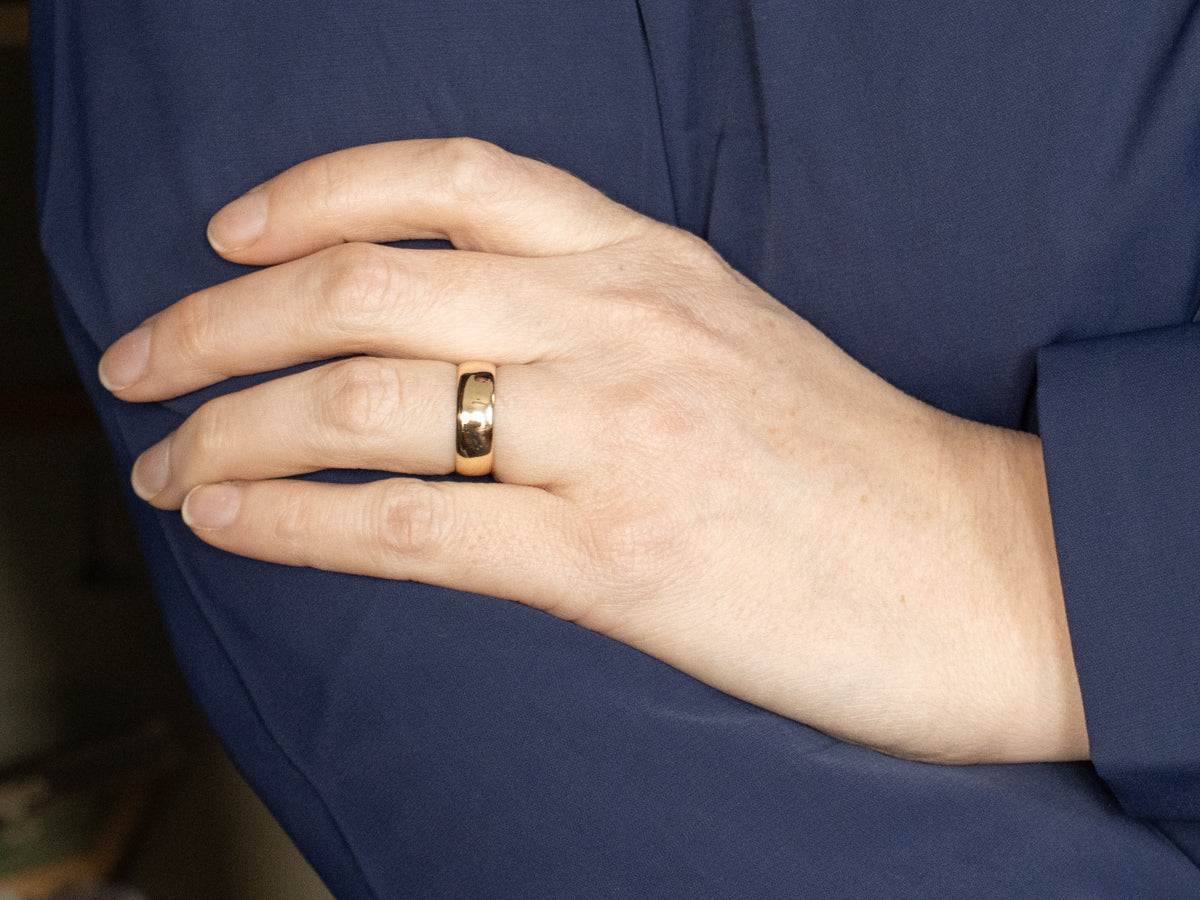 Simple Plain Gold Unisex Band