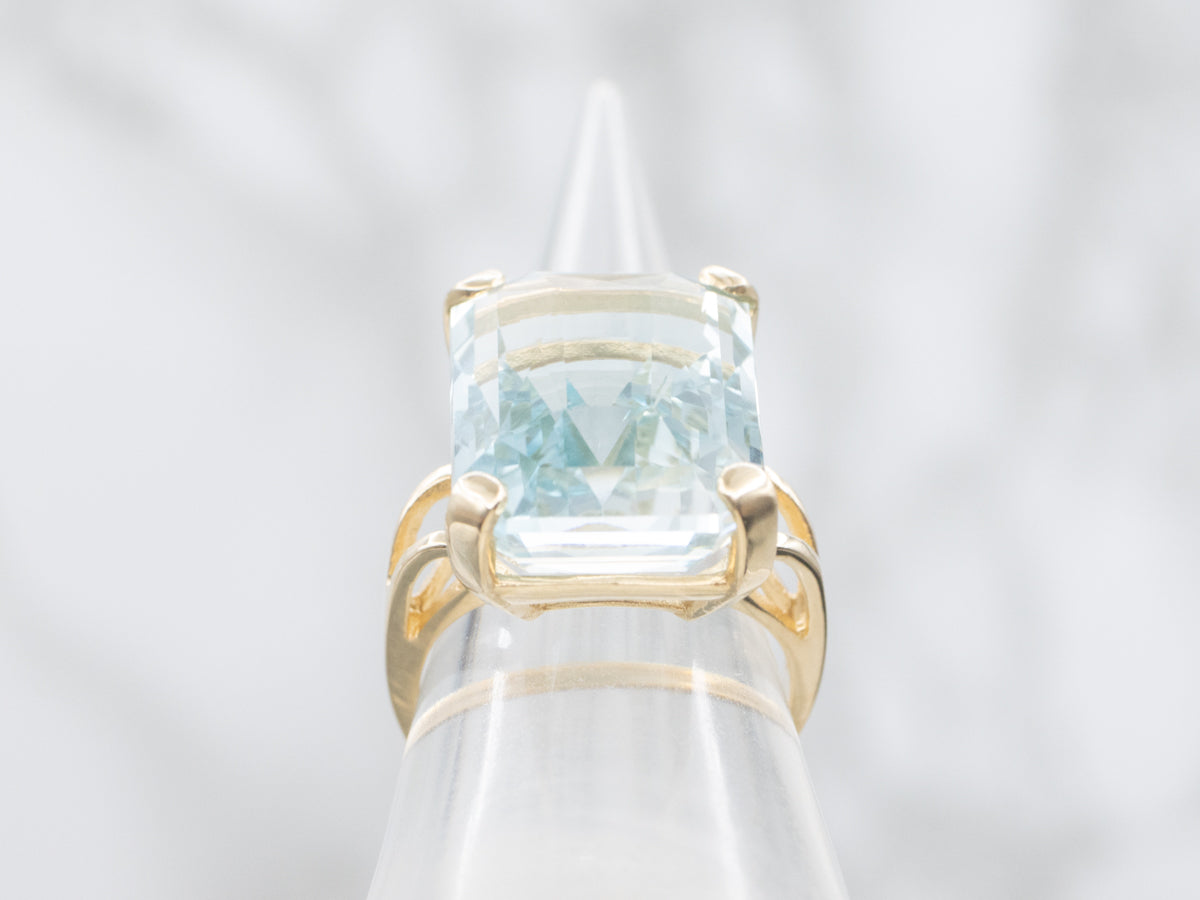 Blue Topaz Cocktail Ring in Yellow Gold