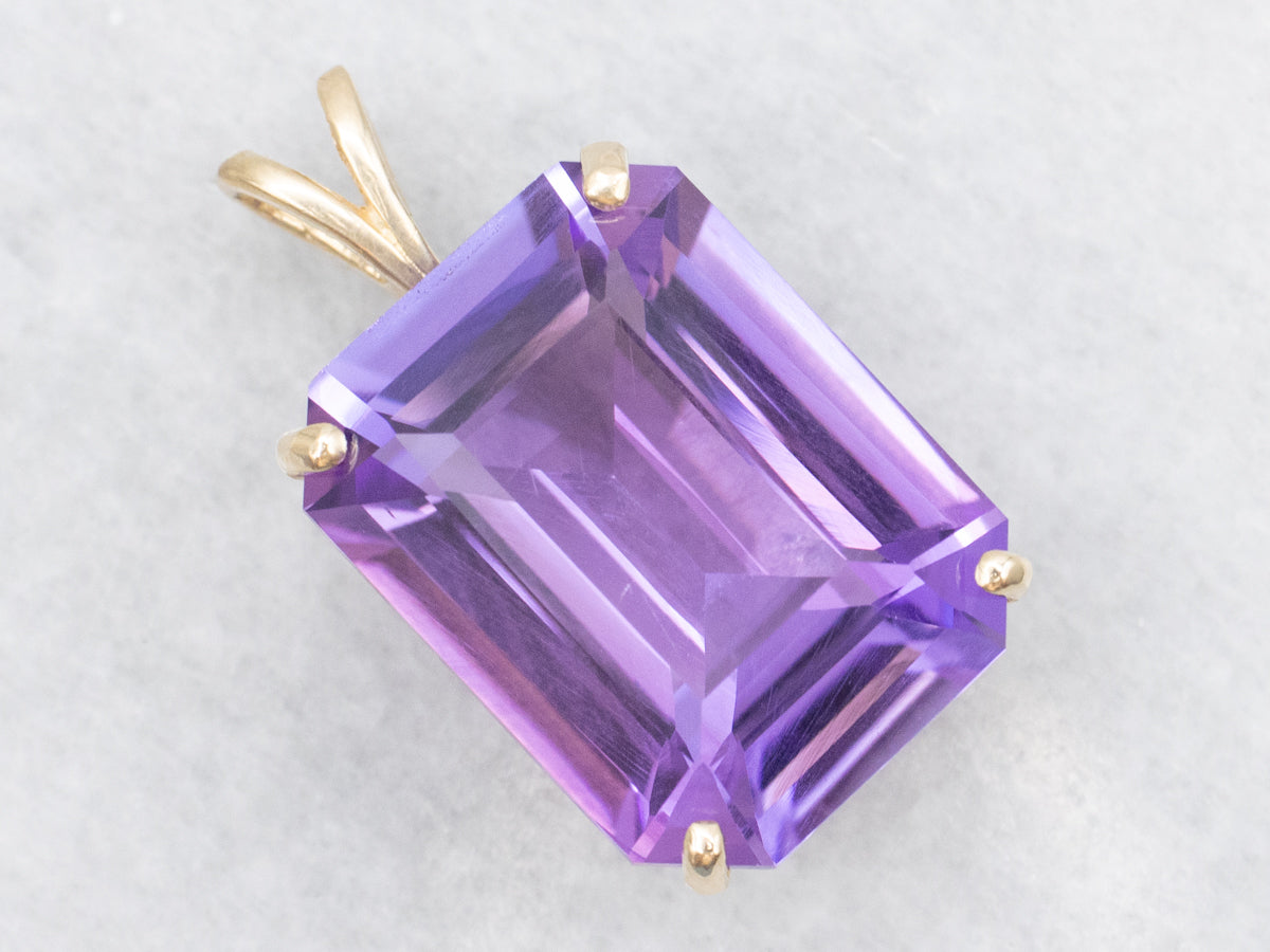 Amethyst Gemstone Pendant in Yellow Gold