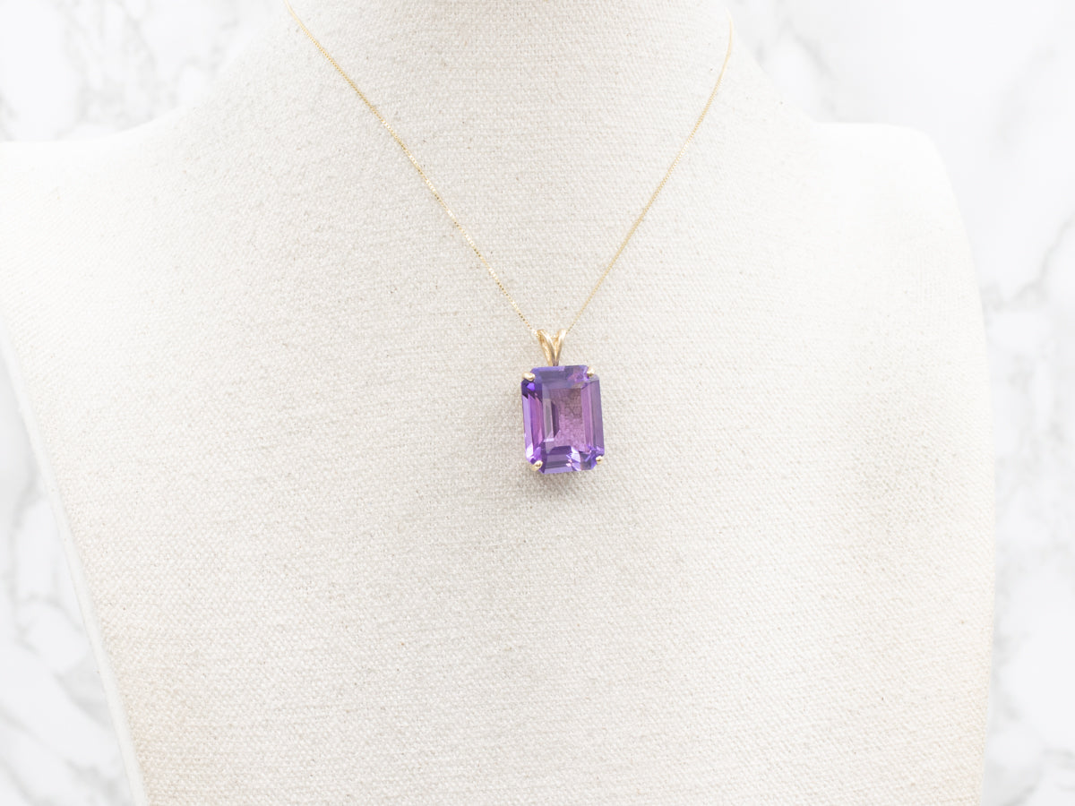 Amethyst Gemstone Pendant in Yellow Gold
