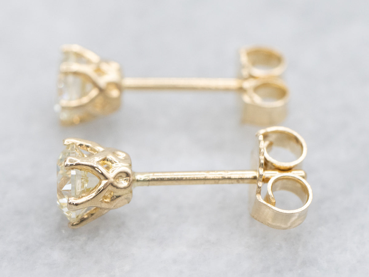 Round Brilliant Diamond Crown-Set Stud Earrings