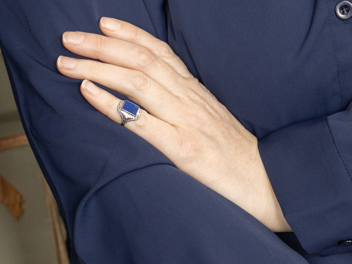 Art Deco Gold Lapis Filigree Ring