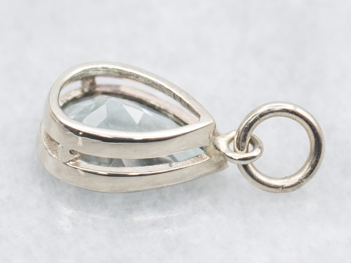 Teardrop Aquamarine Solitaire Pendant