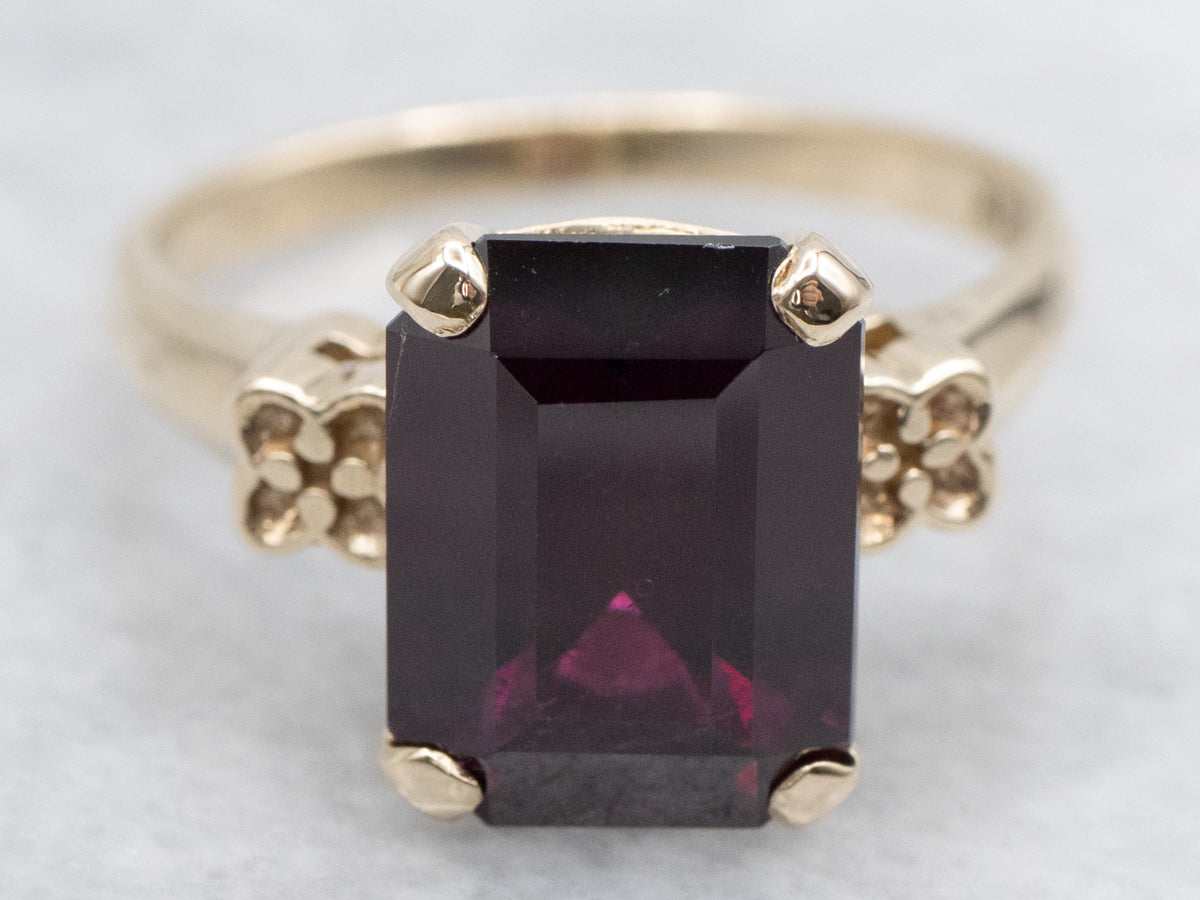 Floral Rhodolite Garnet Vintage Gold Ring