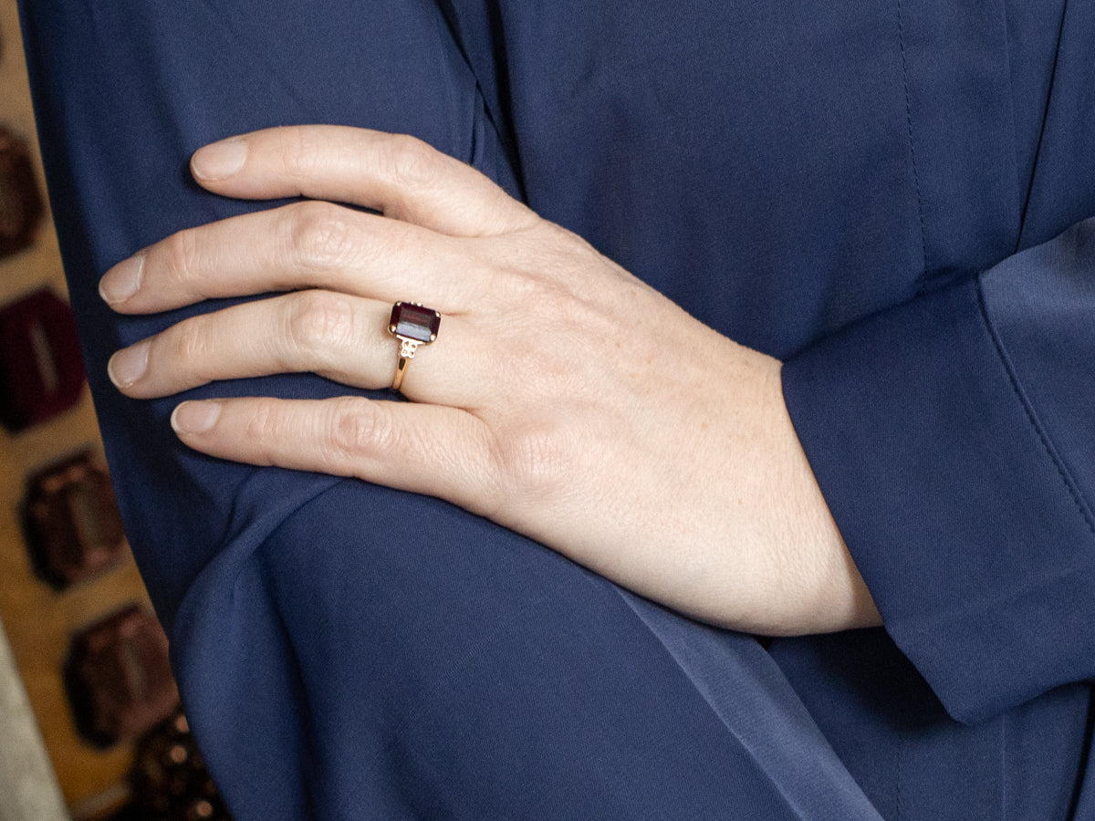 Floral Rhodolite Garnet Vintage Gold Ring