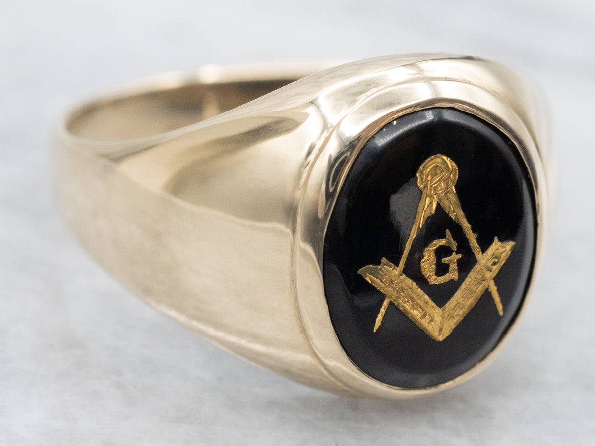 Vintage Masonic Onyx and Gold Men's Ring