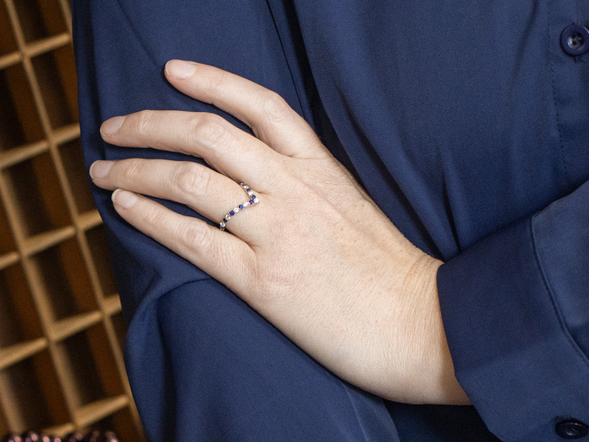 Diamond and Sapphire Pointed V-Shaped Band