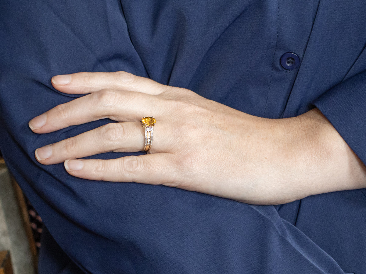 Modern Golden Beryl and Diamond Ring