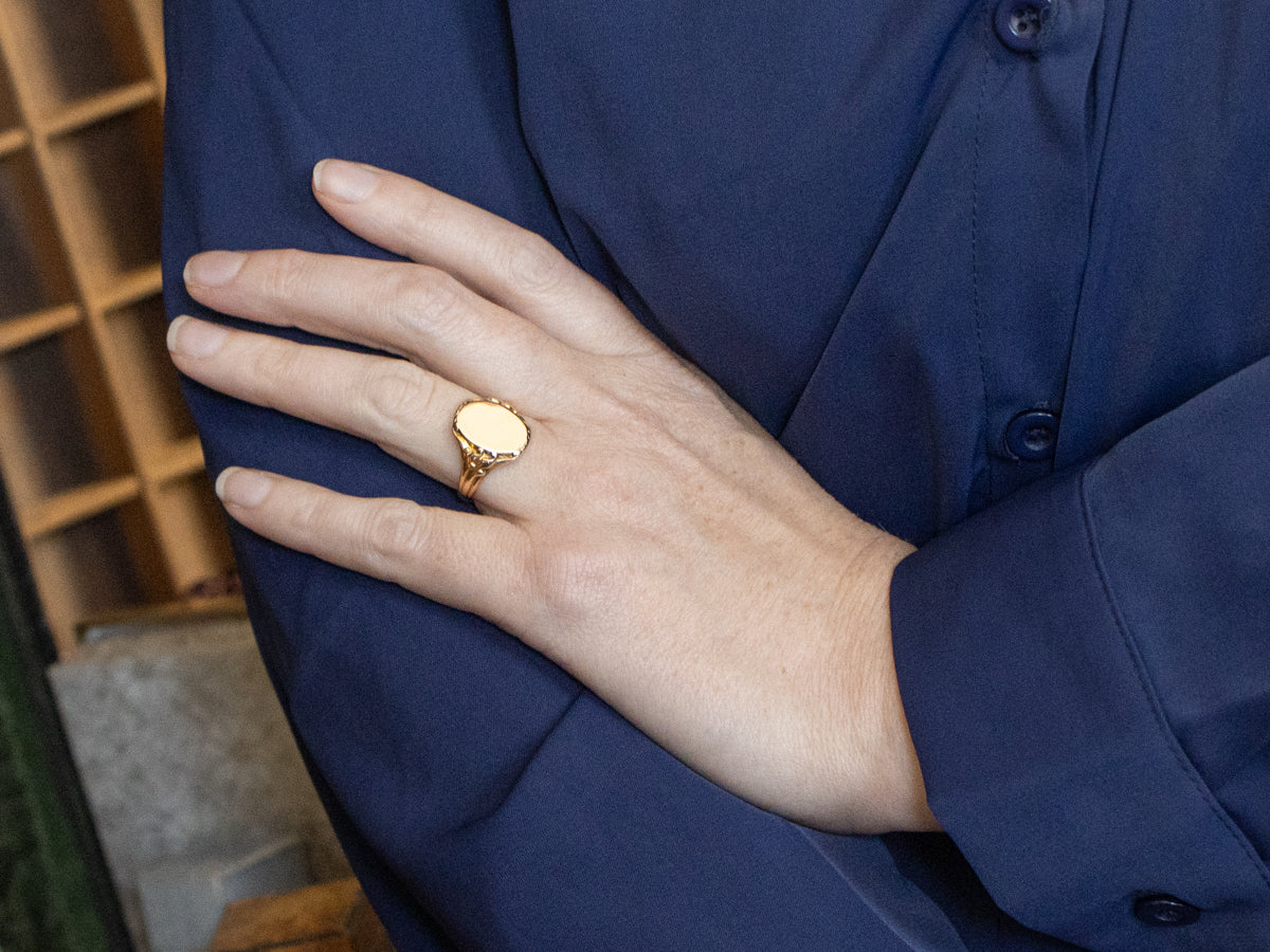 Vintage Oval Top Signet Ring with Decorated Shoulders