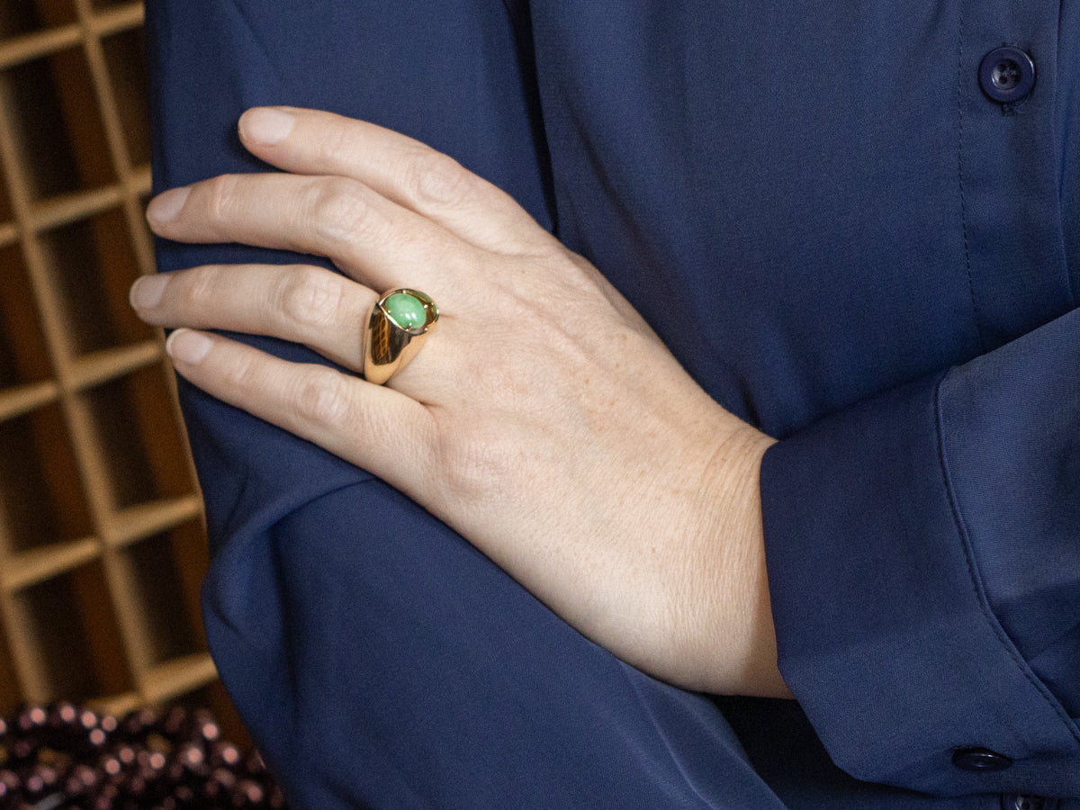 Modernist Gold Jadeite Ring with Twisting Shank