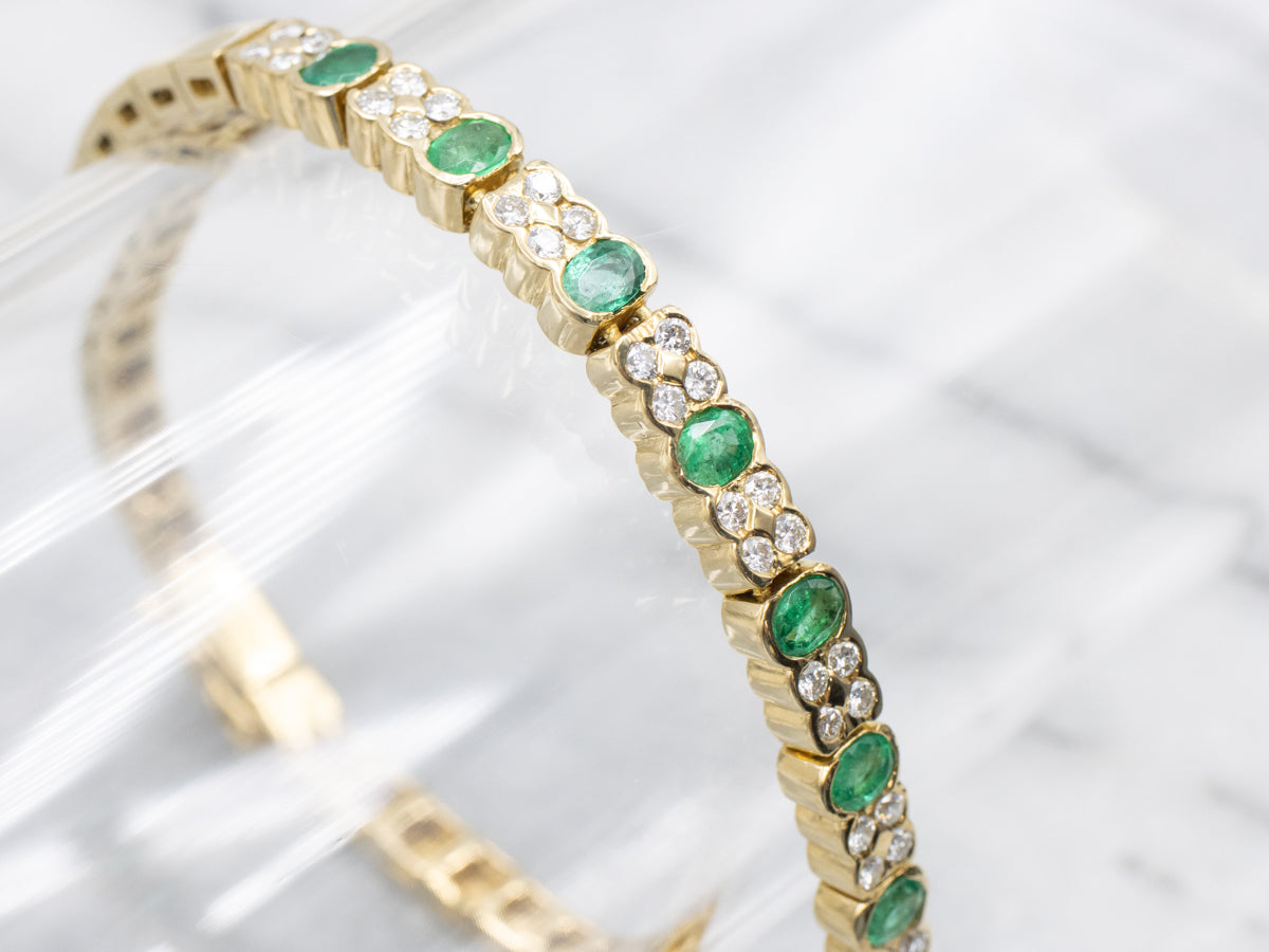 Bezel-Set Emerald and Diamond Modern Gold Bracelet