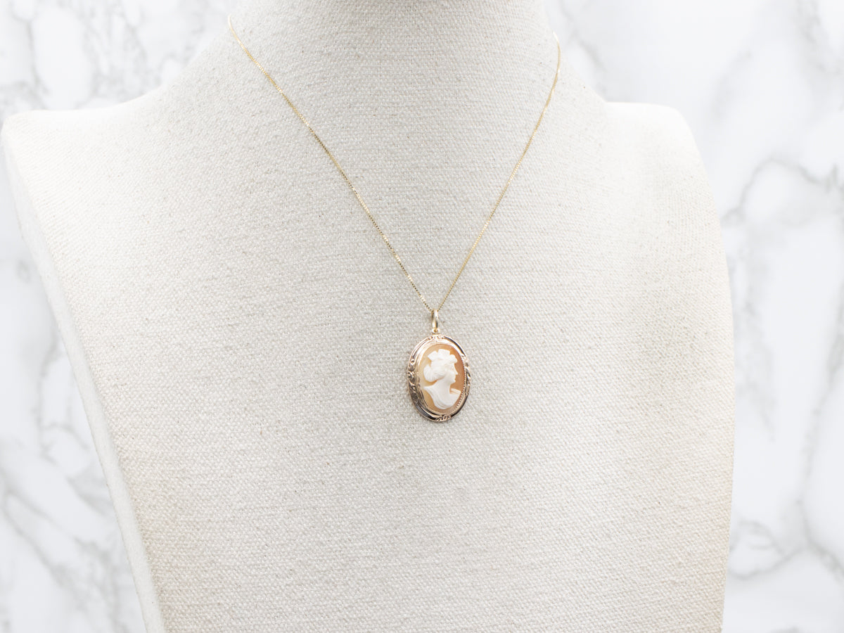 Vintage Gold Shell Cameo Pendant