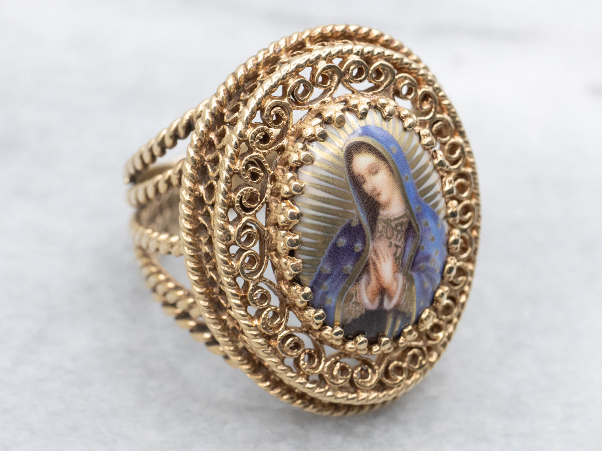 Religious Porcelain Filigree and Rope Design Ring