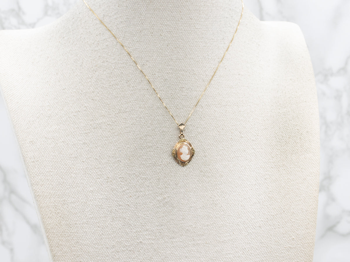Vintage Gold Cameo Pendant in Engraved Gold Setting