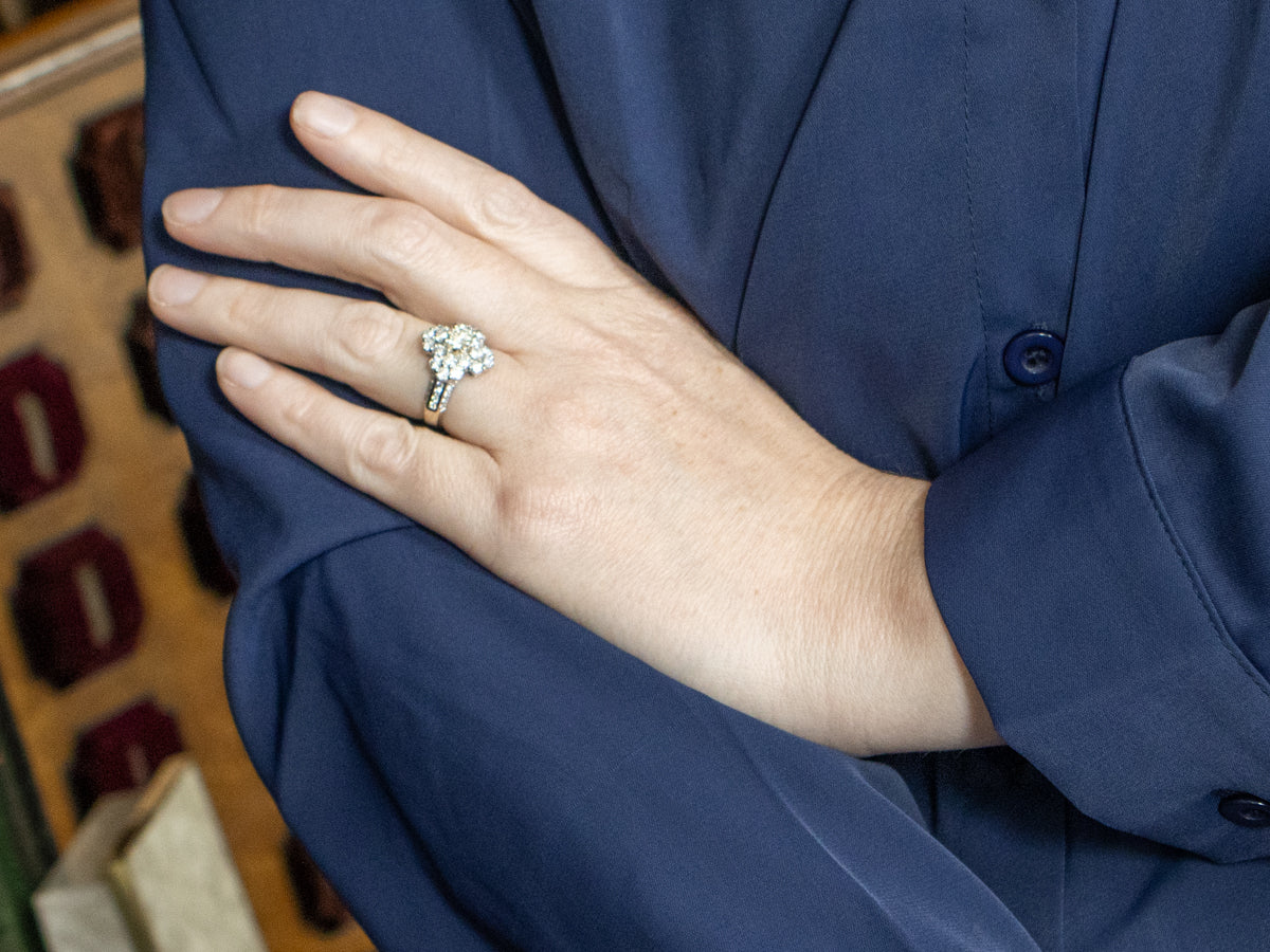 Modern Gold and Brilliant Diamond Cluster Cocktail Ring