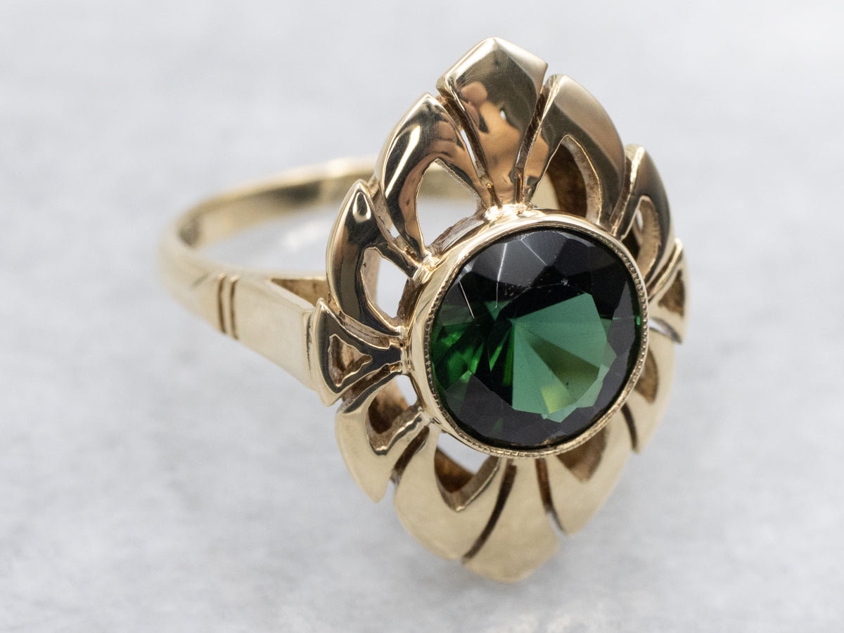 Mid-Century Fine Gold and Green Tourmaline Dinner Ring of Exceptional Quality