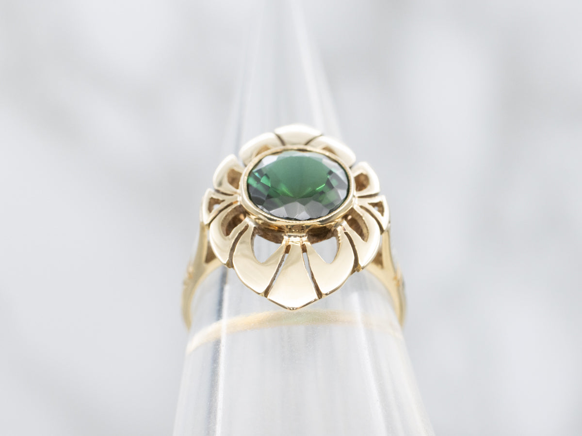Mid-Century Fine Gold and Green Tourmaline Dinner Ring of Exceptional Quality